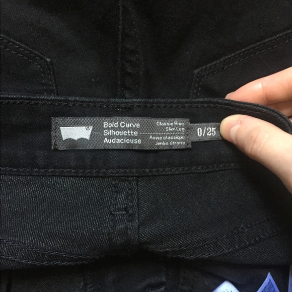 Levi’s Distressed Cutoff Shorts (One of a kind) - Picture 4 of 5